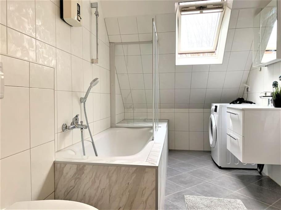 Apartamento Uni-Klinikum- Zentrale Lage Von Holsterhausen Essen Exterior foto